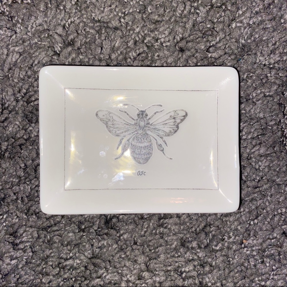 White Bee Trinket Dish